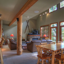 Mountain Town Properties The Lofts 1, 罗斯兰 — 照片 3