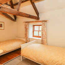 Mill Farm House, East Layton — photo 3