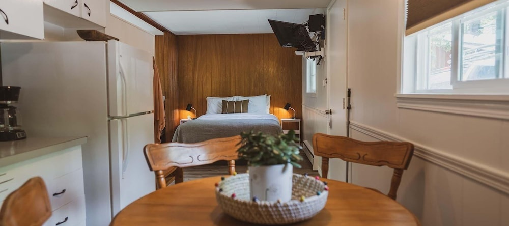 Barefoot Villas Room 1 Redwood, 克里斯蒂娜湖 — 照片 1