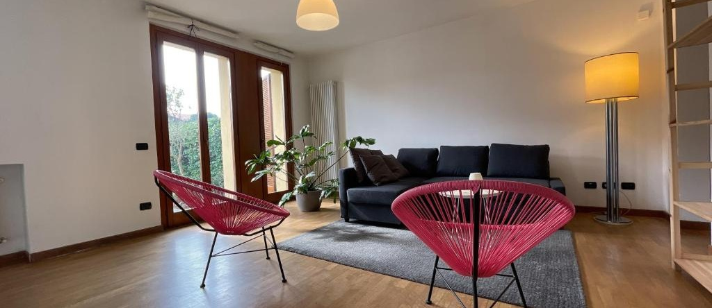Entire accommodation with private garden near Milan and Lake Como - Free parking - Family friendly, 塞伦戈 — 照片 1
