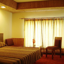 Vardaan Hotels - PatniTop, 帕特尼托普 — 照片 2