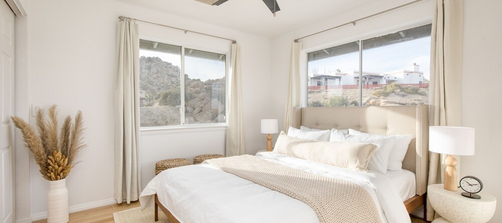 Echo by Avantstay - Gorgeous Jtree Home w Stunning Views, 尤卡谷 — 照片 1