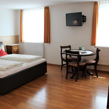 Gästehaus Pfefferle Hotel garni und Ferienwohnungen, 锡格马林根 — 照片 2