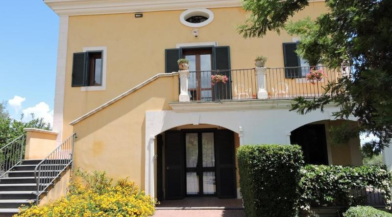 Villa Sciare Modo, 阿奇雷亚莱 — 照片 1