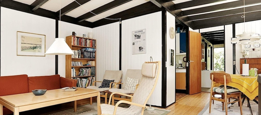 Stunning Holiday Home In Gilleleje With Terrace, Хандстед — фото 1