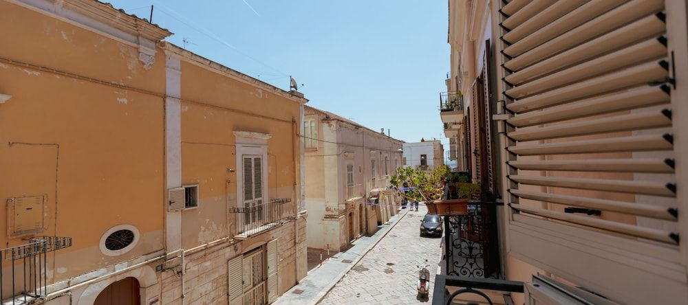 Casa D'angiò, Манфредония — фото 1