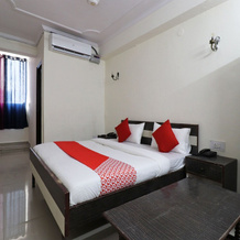 Oyo 48484 N H Plaza Lodge And Farm House, 布兰沙尔 — 照片 2
