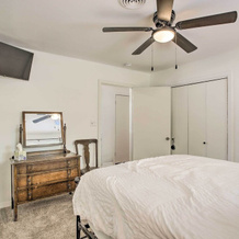 1 Mi to Main St: Brenham Retreat w/ Game Room, Brenham — photo 5