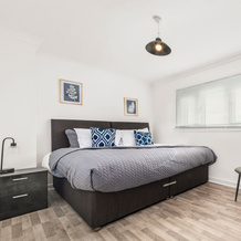 Three Bedroom Apartment by Klass Living Serviced Accommodation Coatbridge - Berwick Apartment With WiFi &Parking, 科特布里奇 — 照片 3