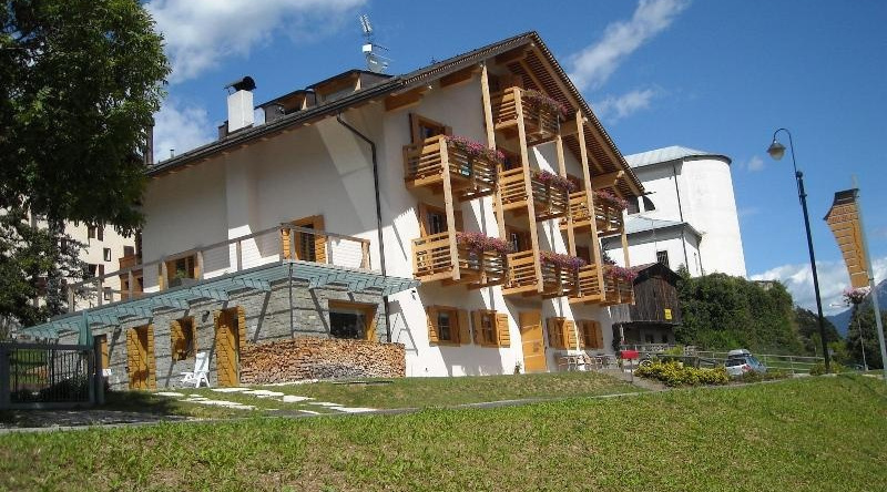 Dolomiti Lodge Villa Gaia, 瓦莱迪卡多雷 — 照片 1