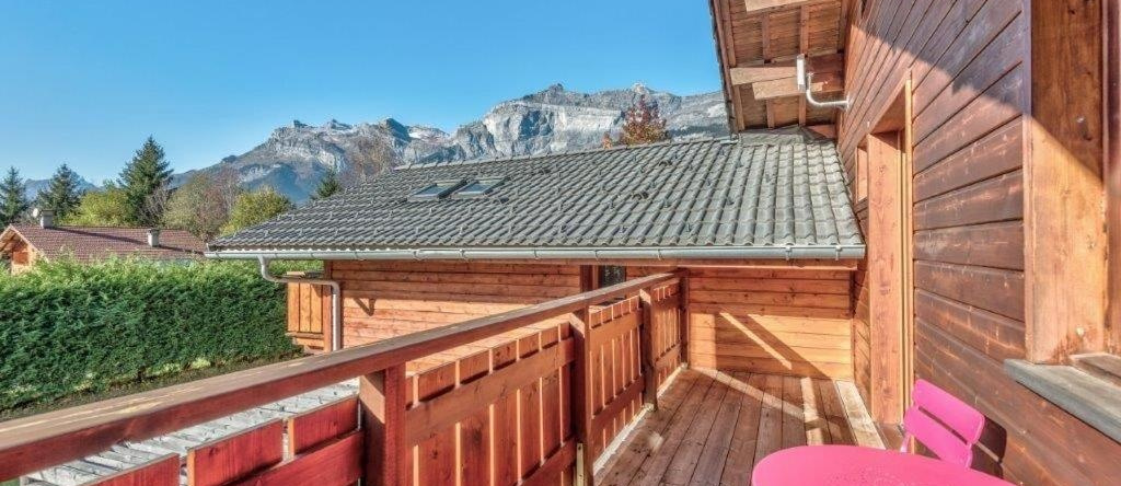 Appartement Avec Jacuzzi Dans Chalet Privé, Grande Terrasse, Parking Gratuit, Лез-Уш — фото 1