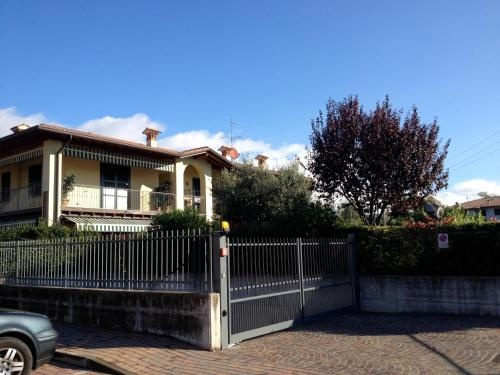 Casa Vacanze Serraglie, 马内尔巴德尔加尔达 — 照片 1