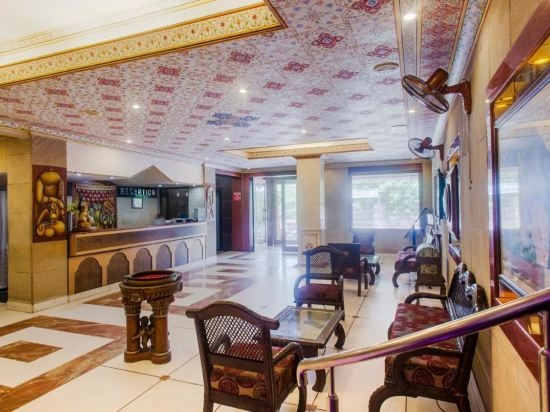 Hotel Melrose Inn, Aligarh — фото 1