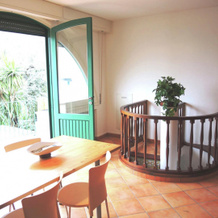 Charming Holiday Home at Massa Lubrense Naples with Balcony, 圣蒙塔诺 — 照片 3