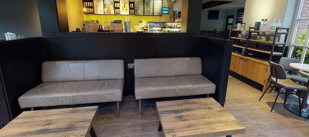 Village Hotel St David's, Nr Chester, 迪赛德 — 照片 1