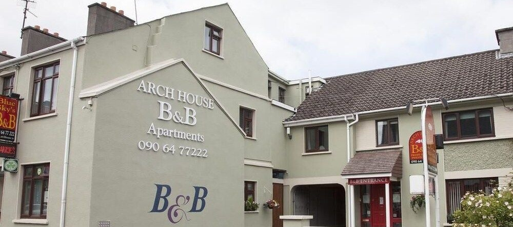 Arch House B&B and Apartments, 阿斯隆 — 照片 1