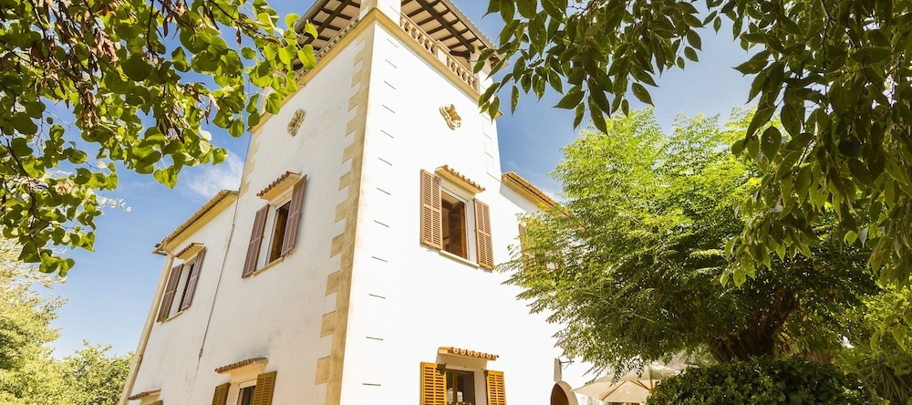 Villa Sa Torre de Can Juncadella, 圣玛丽亚德尔卡米 — 照片 1