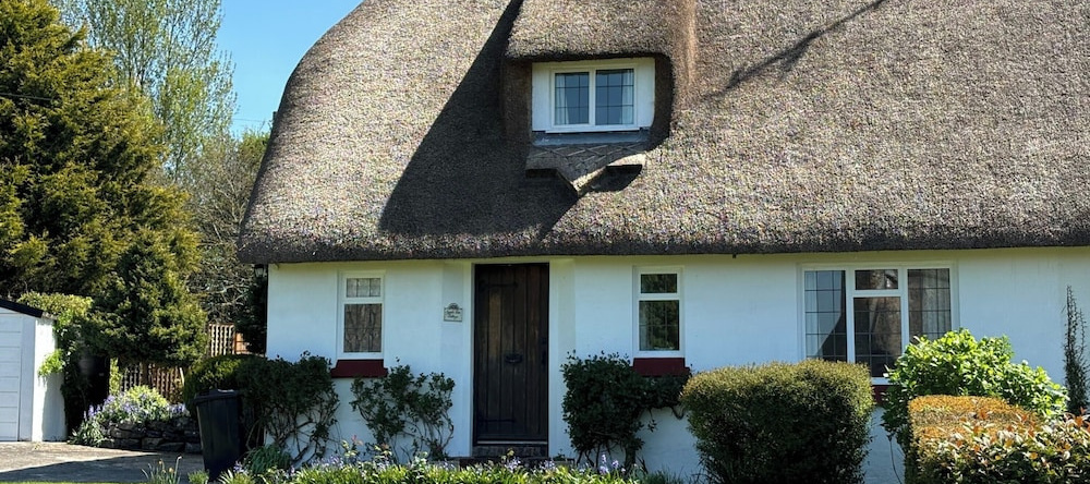 Thatched Cottage - Sleeps 6 With Countryside Views, 卡蒂斯托克 — 照片 1