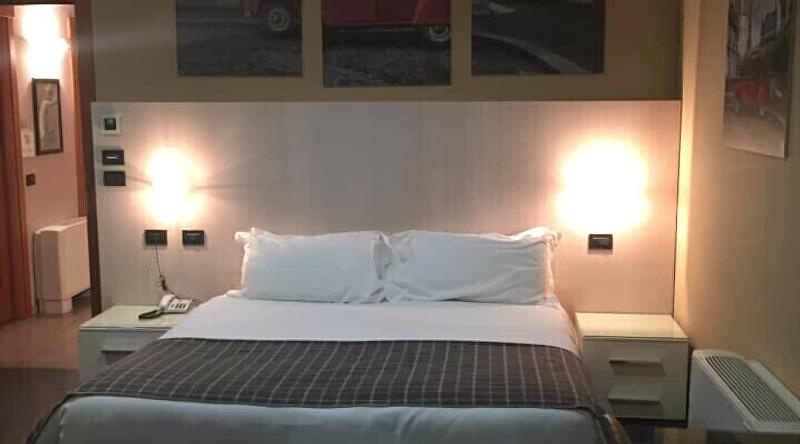 Hotel Garibaldi, 韦尔切利 — 照片 1