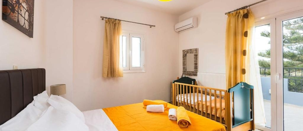 Blue Villa 1 - With Private Pool, Дафни — фото 1