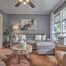 Chic Flat Rock Condo w/ Balcony + Lake View!, Hendersonville — photo 4