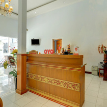 Oyo 90201 Hotel Bina Artha, Мангупура — фото 2