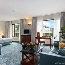 Hilton Basel, 巴塞尔 — 照片 2