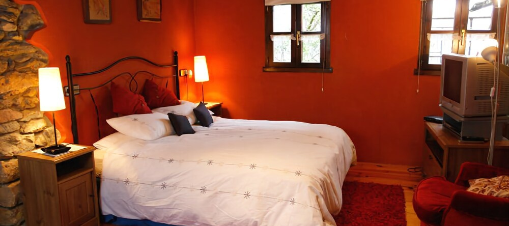 El Trebano, Infiesto — photo 1