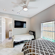 New Listing! Sumptuous Near Beach W/ Pool 3 Bedroom Home, Lantana — photo 5