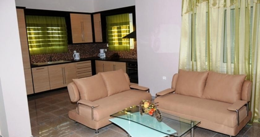 Aigialia holiday houses, Skala Kallonis — photo 1