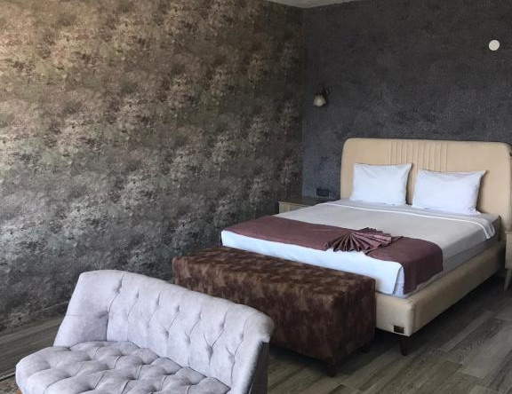 Aytoklar Hotel, 艾瓦哲克 — 照片 1