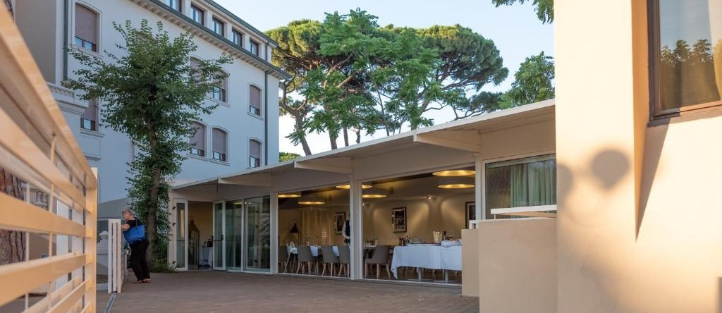 Hotel De la Ville, 里乔内 — 照片 1