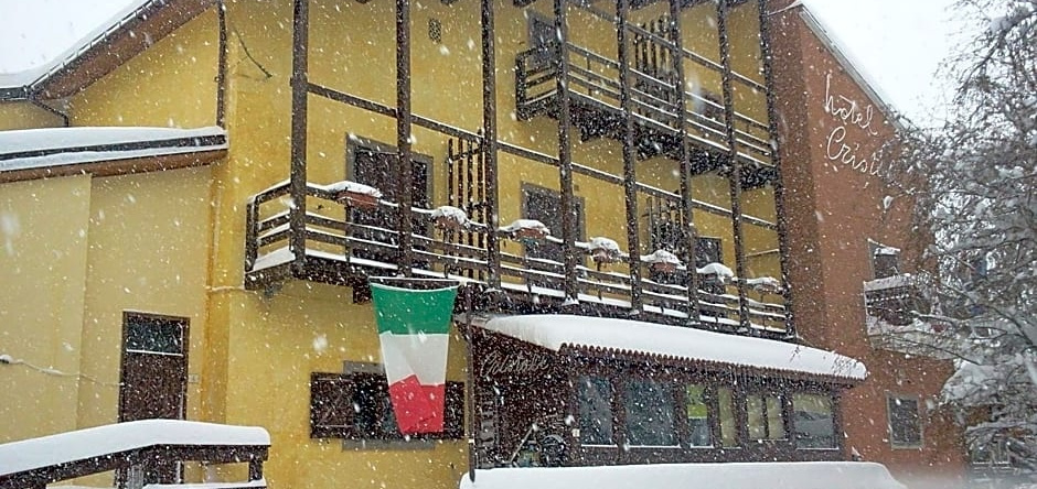 Cristall Hotel, Rocca di Cambio — photo 1