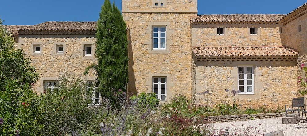 Le Mas des Alexandrins, 乌祖埃 — 照片 1
