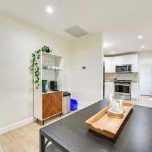 Modern Naples Duplex Home ~ 6 Mi to Beach!, 东那不勒斯 — 照片 4