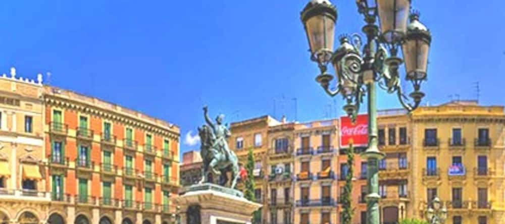 Apartment with 3 Bedrooms in Reus - 10 Km From the Beach, 雷乌斯 — 照片 1