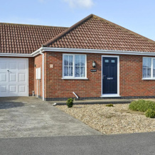 Sea Breeze Bungalow, Mablethorpe — photo 2