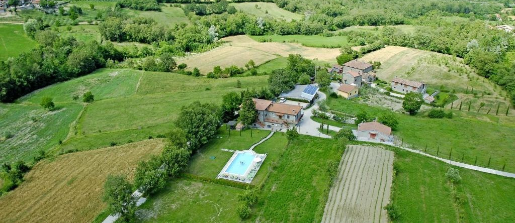 9 bedrooms house with private pool enclosed garden and wifi at Caprese Michelangelo, 卡普雷塞米开朗基罗 — 照片 1