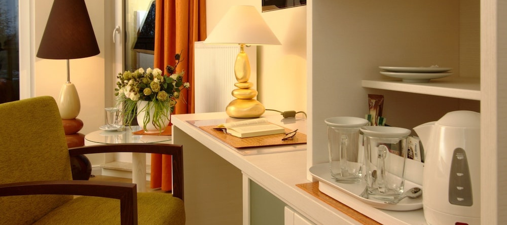 Hotel Garni Inselparadies Zingst, 青斯特 — 照片 1