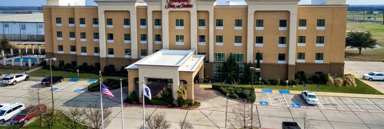 Hampton Inn Corsicana, Корсикана — фото 1