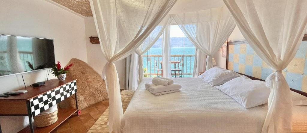 Vila Toro Guest House, Maresias — photo 1