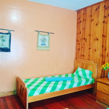 Rooms At An American-Style Cabin, Sagada — photo 5