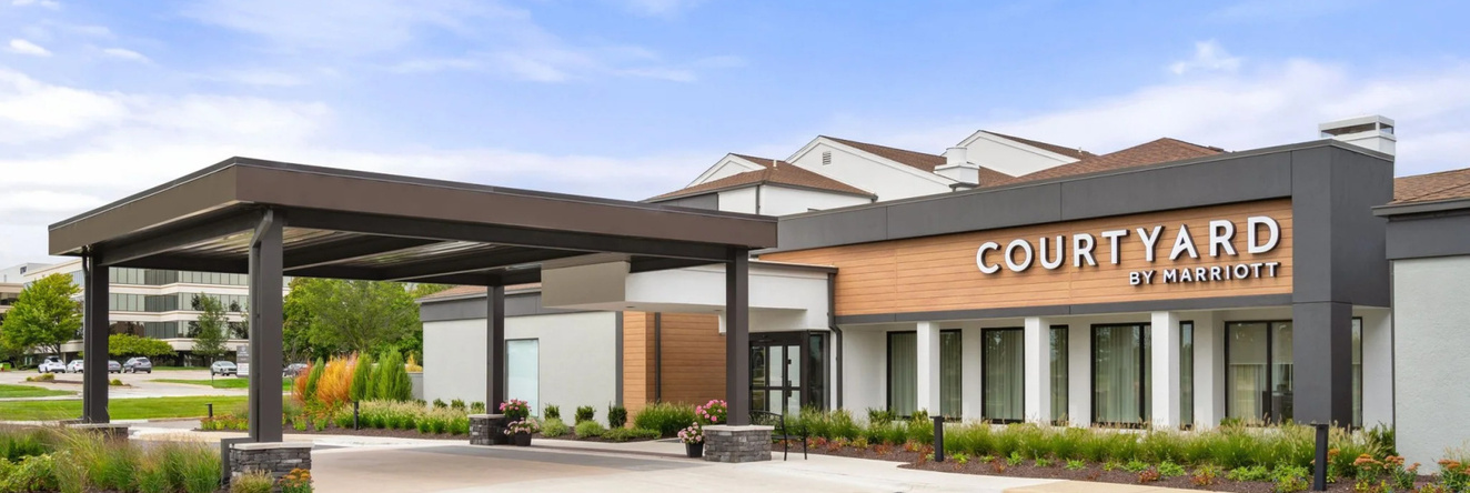 Courtyard by Marriott Detroit Livonia, 利沃尼亚 — 照片 1