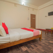 Oyo 15721 Simrat Hotel, Багдогра — фото 3
