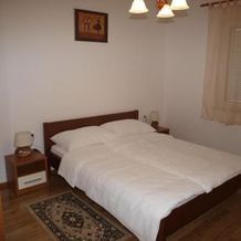 Apartments Pink house, 波夫利亚纳 — 照片 2
