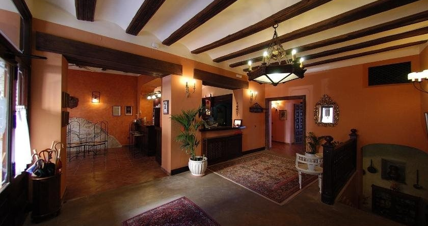 Aparthotel Don Iñigo de Aragón, 卡斯特略特 — 照片 1