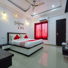 OYO 18262 Hotel White Tulip, 达博克 — 照片 5