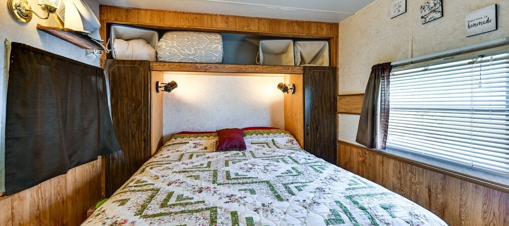 Yuma Getaway W/ Pool Access, 5 Mi To Lutes Casino!, Юма — фото 1