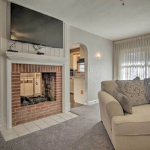 Pool, Game Room: Luxe Lewes Family Beach House!, Беллтаун — фото 2