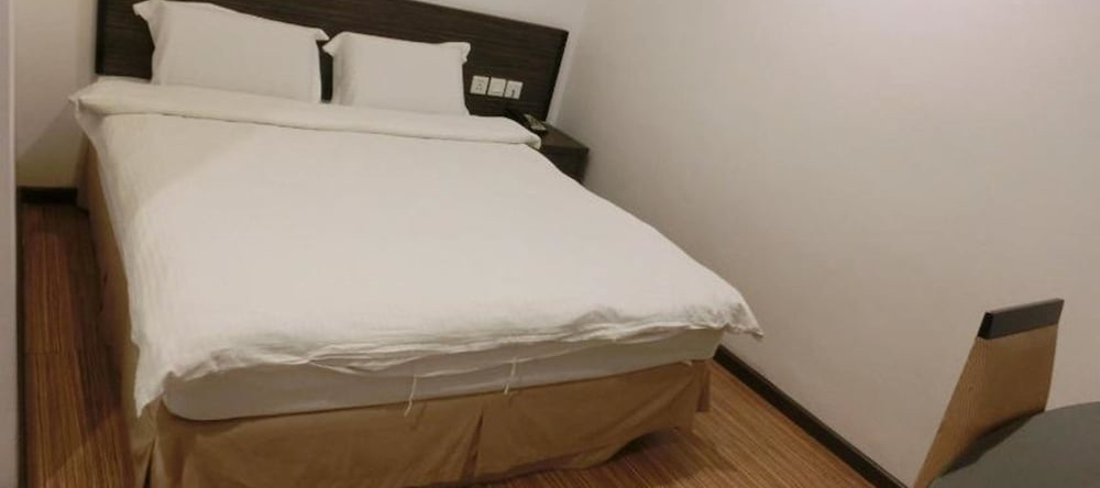 Stay Inn Hotel, Simpang Renggam — photo 1